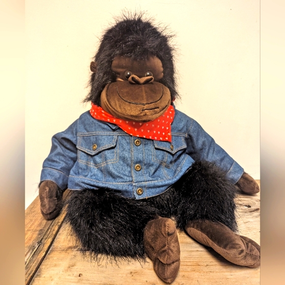 Vintage Dandee Gorilla in Jean Jacket and bandana - Picture 3 of 5